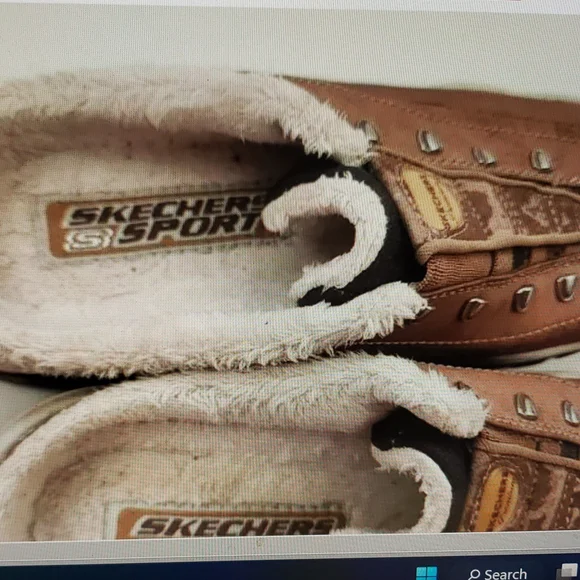 SKECHERS PREMIUM 11302 WOMEN'S SLED DOG MULE FUR LINED SIZE 7.5 - Picture 6 of 8